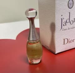ジャドール　オードトワレ　4ml （フランス製）のサムネイル