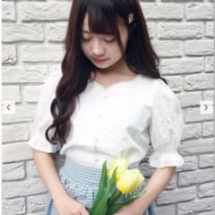 コットンレース使いノーカラーブラウスのサムネイル