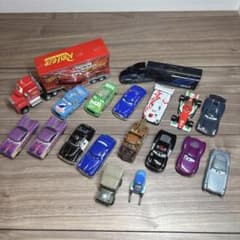 カーズ トミカ 18台＋トレーラー2台 まとめ売り マック 廃盤含むのサムネイル