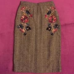 週末値下げ★ グレイル 刺繍 スカートのサムネイル