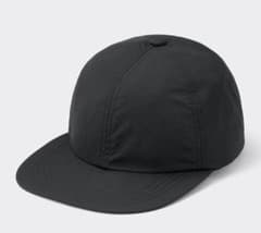 LL MARKET様専用　GU　帽子　キャップのサムネイル