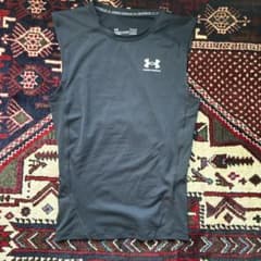 UNDER ARMOUR タンクトップのサムネイル