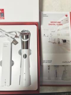 medicube AGE-R /ダーマエアショット　メディキューブのサムネイル