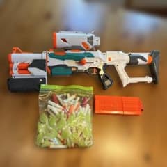 ナーフ モジュラス トライストライク MTri-Strikeトイガン※弾多数付属