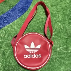 adidas ショルダーバッグ レッドのサムネイル