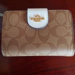 COACH 二つ折り財布 ゴールドのサムネイル