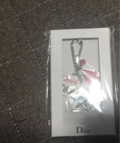 クリスチャンディオールのサムネイル