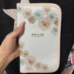 ゼクシィ 付録 マルチケース　PAUL JOE 通帳ケースのサムネイル