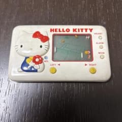 HELLO KITTY 液晶携帯ゲーム機 本体 - メルカリ