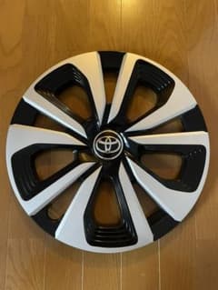 プリウス　PHV ホイール　キャップ　4枚セットのサムネイル
