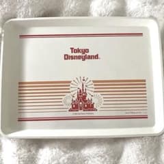 ディズニーランド　25周年　復刻デザイン　トレイ　レア ディズニーランド 25周年 復刻 ランチ トレー - メルカリ