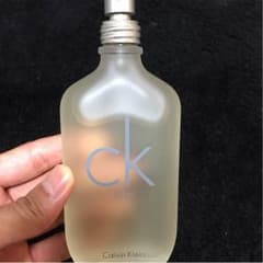 ck one 香水 ほぼ未使用のサムネイル