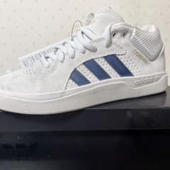 adidas tyshawn new yorkのサムネイル