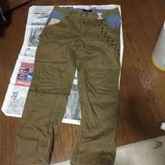 Up Startのチノパンのサムネイル