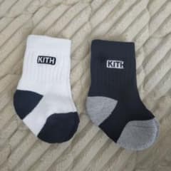 KITH ベビー靴下のサムネイル