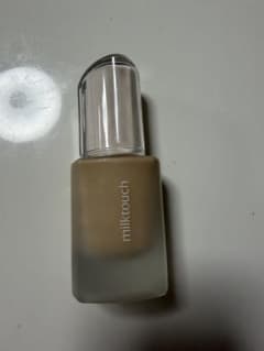 MILK TOUCH DEWY GLASS SKIN FOUNDATION