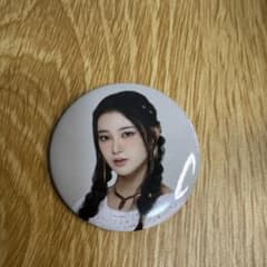 ME:I 缶バッジ　櫻井美羽のサムネイル