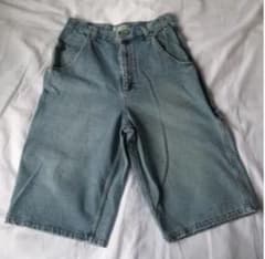 新品　デニムハーフパンツのサムネイル