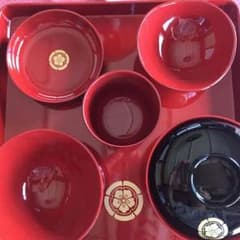 【最終値下げ】＊1700円 送料込＊ お食い初め 食器のサムネイル