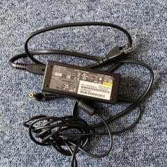 富士通パソコン電源アダプターのサムネイル