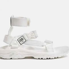 ぬぽちゅ様専用！オープニングセレモニー × teva コラボサンダルのサムネイル