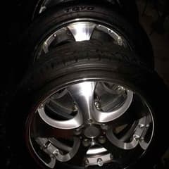 【値下げ交渉可能】19インチ タイヤホイールセットのサムネイル