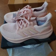 あ*り様 adidas ULTRABOOST 5 W ID8845 25cmのサムネイル