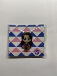 twiceピンバッチチェヨンのサムネイル