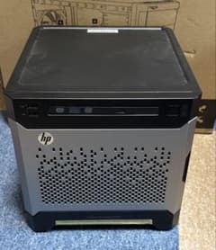 訳ありHP ProLiant MicroServer Gen8のサムネイル