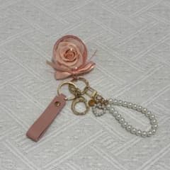 プリザーブドフラワー キーホルダー 枯れない花　プレゼント　ボックス付