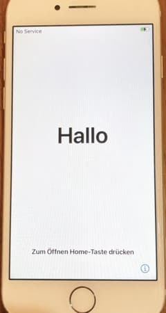 Apple iPhone 7 シルバー MNCL2J/A 128GBのサムネイル