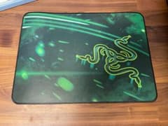 Razer マウスパッドのサムネイル