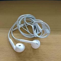 iPhone 純正 イヤホンのサムネイル