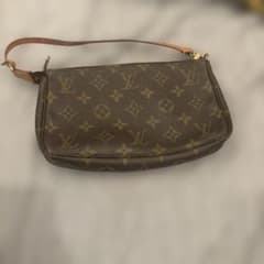 Louis Vuitton モノグラム ポーチのサムネイル