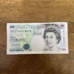 イギリス5ポンド紙幣（約912円10/18現在）のサムネイル