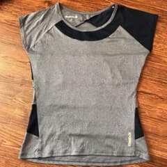 リーボック Tシャツ カットソー トップスのサムネイル