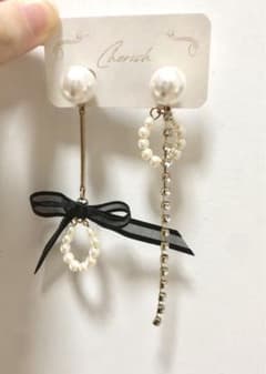 ピアス　レディースリボンピアス　パールのサムネイル