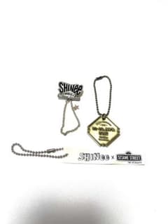 SHINee 公式　ピンバッジ　キーチャーム　3点セット