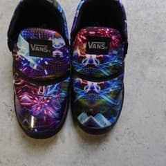 vansのサムネイル