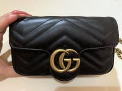GUCCI キルティングレザー　マーモントスーパーミニバッグのサムネイル