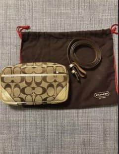 【秋田ゆき様専用】COACH コーチ ウエストポーチのサムネイル