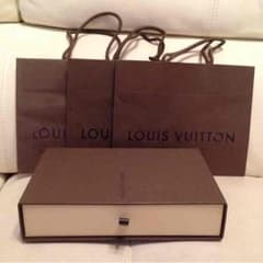 ルイヴィトン♥︎ショッパー＆BOX☆即購入OK！のサムネイル