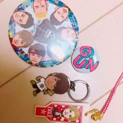 岩田剛典セット + 三代目缶バッジのサムネイル