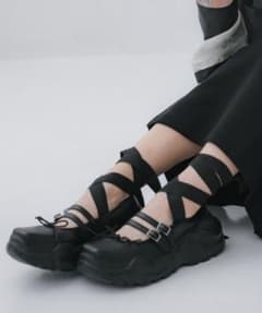 月末セール AKIKOAOKI 別注Giselle Faux-leather - メルカリ