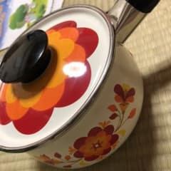 新古品　レトロ　ホーロー　片手鍋のサムネイル