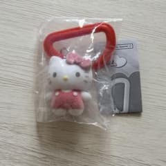 値下げ中サンリオキャラクターズ　カラフルカラビナマスコットチャーム　ハローキティのサムネイル
