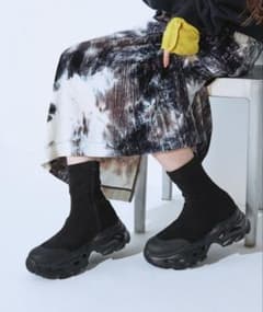 美品 JEANASIS ジーナシス ストレッチスニーカーブーツ 厚底 黒 Lのサムネイル