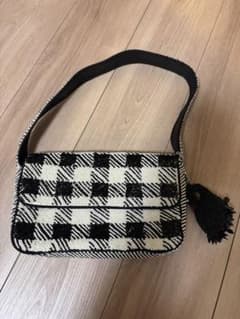ビーズ刺繍 ショルダーバッグ チェック柄 スワンチャーム付きのサムネイル