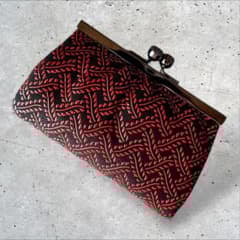 極美品　未使用級　印傳屋　小銭入れ　コインケース　がま口　葉模様　ブラック　赤