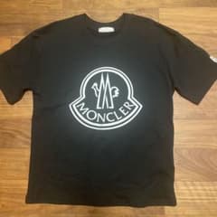 け*ん様 MONCLER Tシャツ ブラックのサムネイル